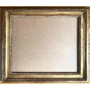 19th Century Carvedand Gilded Oak Frame, Louis XVI Style. Heart Raised And Pearl Raised Decor.