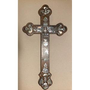 Cross In Exotic Wood And Mother-of-pearl. Indochina 19th Century. Floral Decoration And Passion Of Christ. 