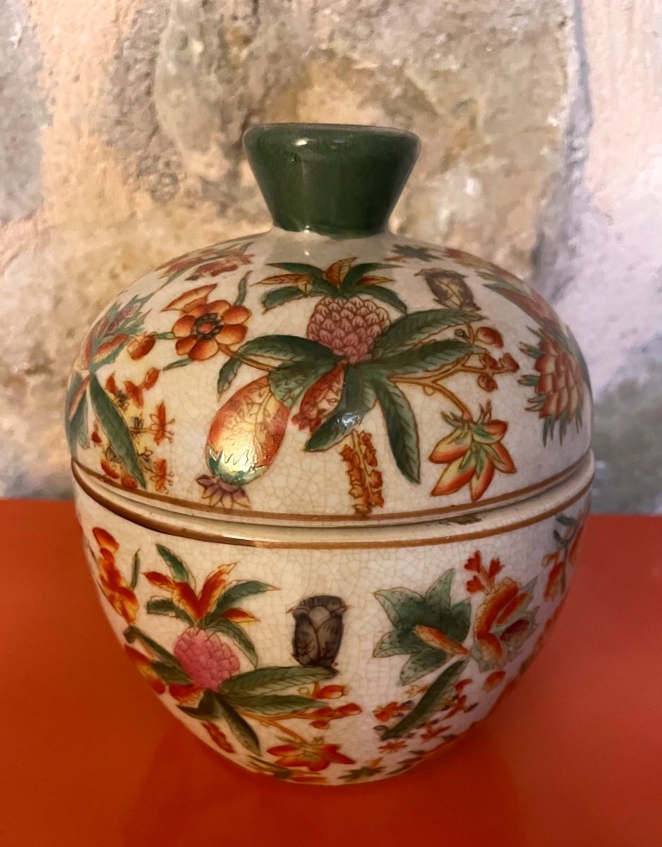 Asian Covered Pot (china)