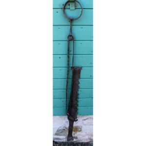 Haute Period Fireplace Rack In Wrought Iron 