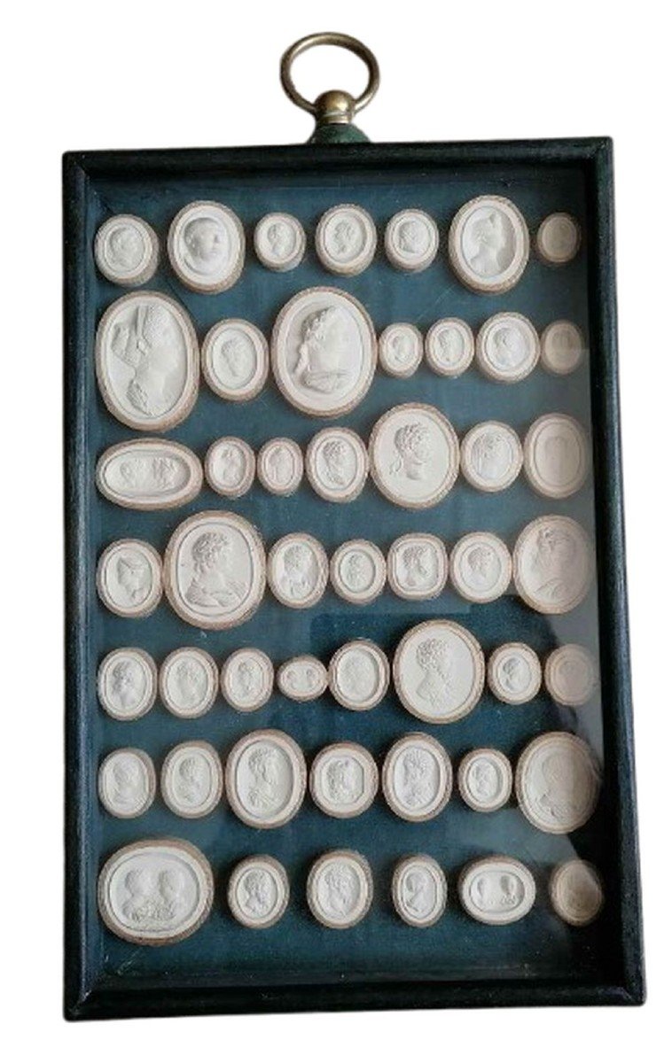 1700 Intaglio And Cameo Prints In 37 Boxes. Thomas Cadès. Rome. Circa 1830