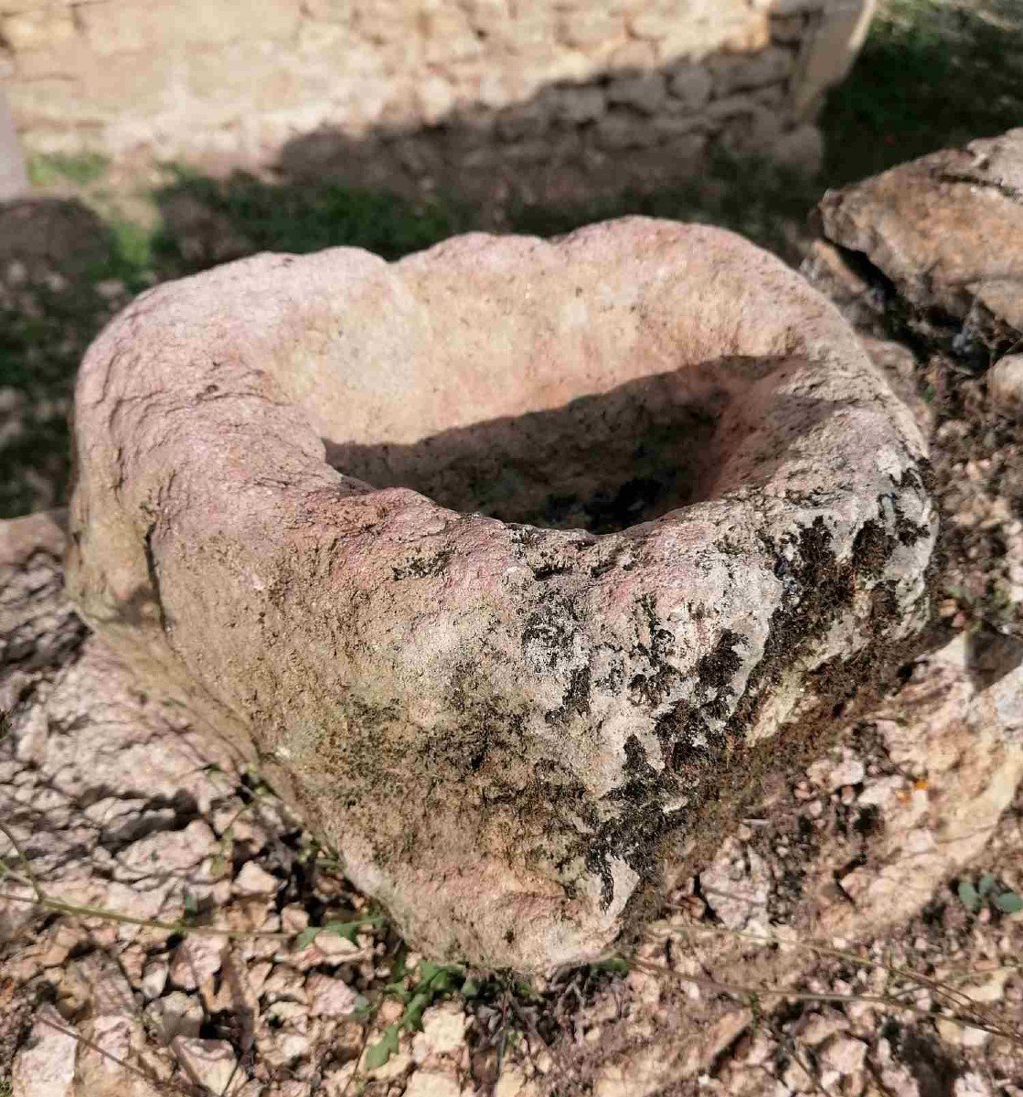 High Period Stone Stoup From A Priory In Burgundy.-photo-3