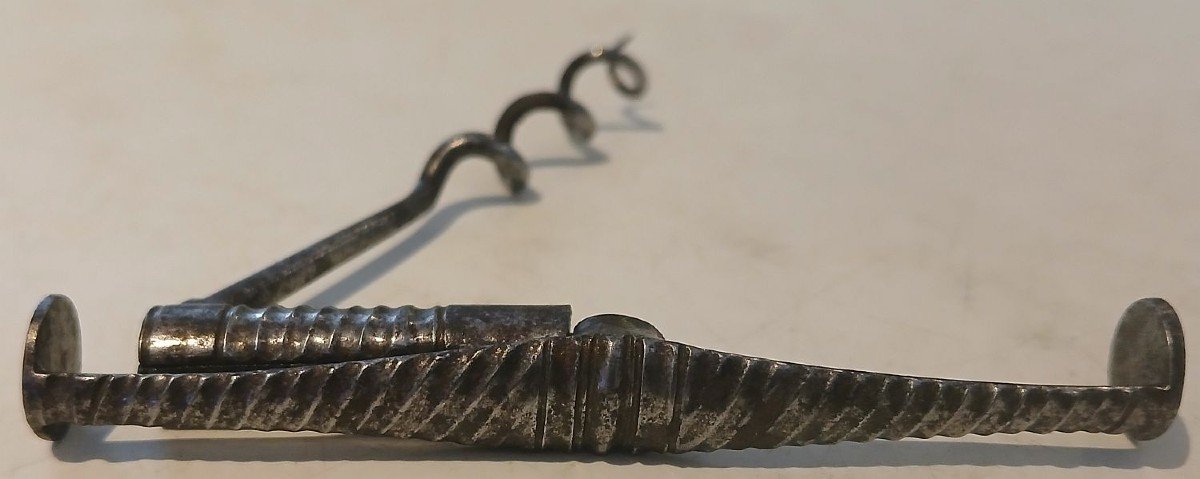 Tire-bouchons de poche, pliant,  en fer et bourre-pipe. Angleterre, Circa XVIIIème siècle-photo-3