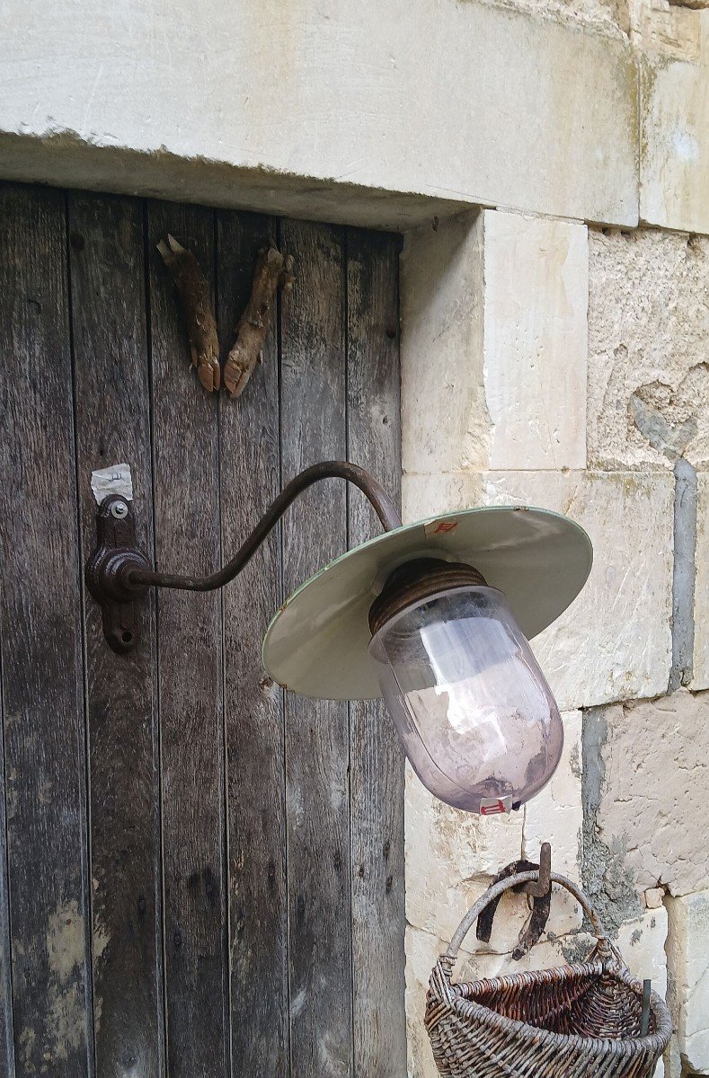 (3) Grande lampe d’extérieur. Col de cygne. Fin du XIXème siècle