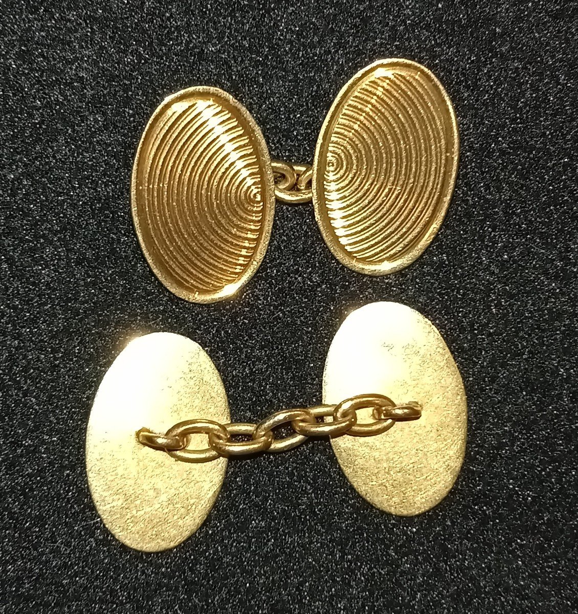 Boutons de manchettes Art déco en or jaune 18kt. Poinçon tête d’aigle.-photo-2