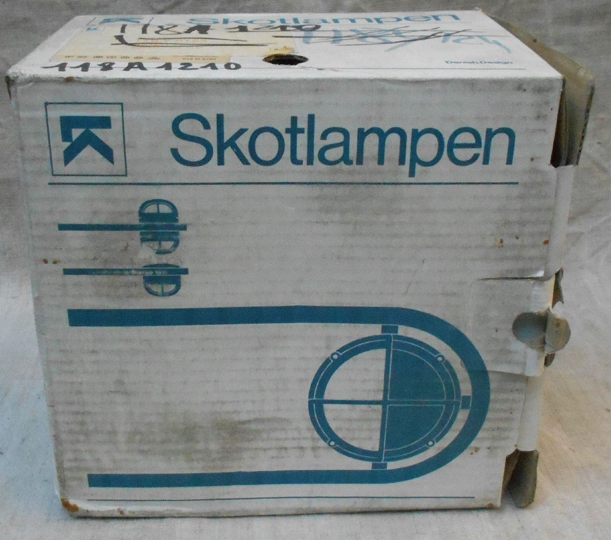 "Skotlampen" de Lauritz Knudsen pour Louis Poulsen.-photo-3