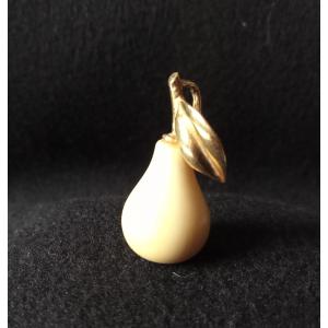 Pear Pendant 18 Kt Gold And Ivory Vintage 1960 1970