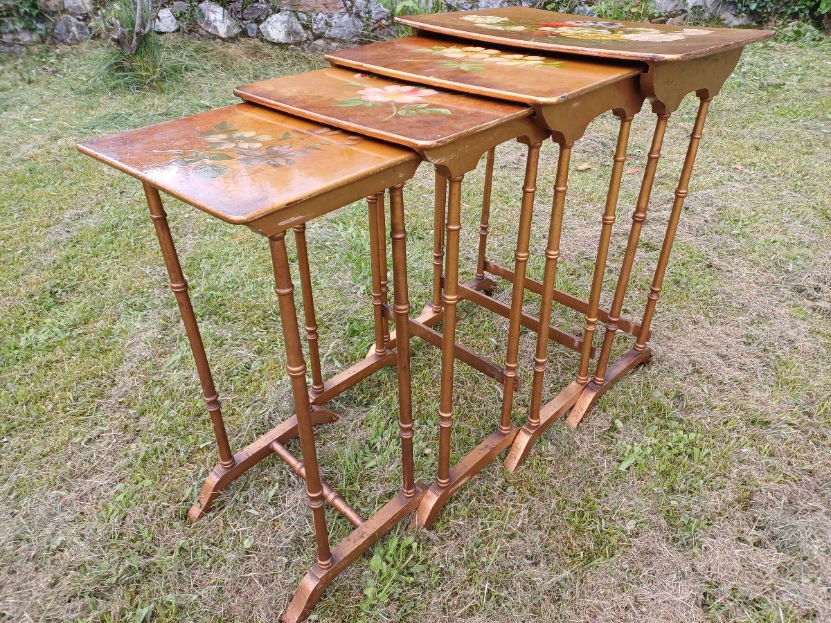 Series Of Four Golden Varnished Nesting Tables Late 19th -photo-4