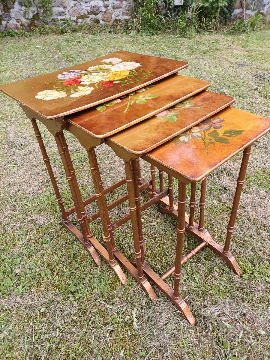 Series Of Four Golden Varnished Nesting Tables Late 19th 