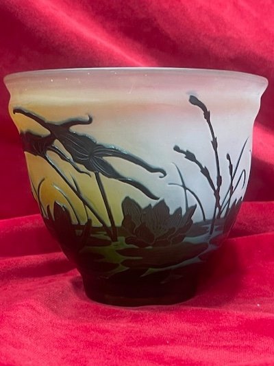 Emile Gallé Vase Cup Decorated With Water Lilies Art Nouveau Nancy School