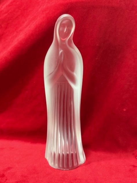 Vierge En Cristal Par Lalique