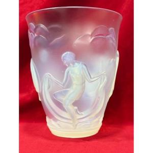 Vase Art Deco 1930 Verre Opalescent Verlys  Les Danseuses