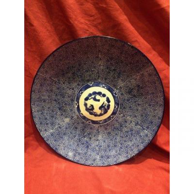 Imposing Porcelain Dish From China XIX Eme