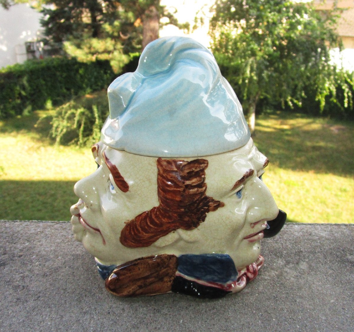 19th Century Tobacco Pot With Three Smokers' Heads Number 1512 In Earthenware From Fives Lille Barbotine.