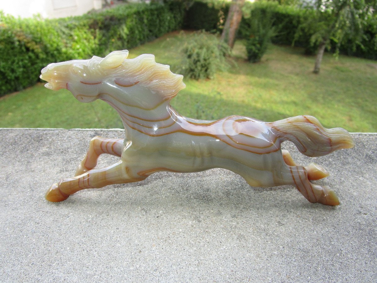 China, Very Beautiful Hard Stone Horse Mid 20th Century, Natural Agate, Sculpture In Perfect Condition.-photo-2