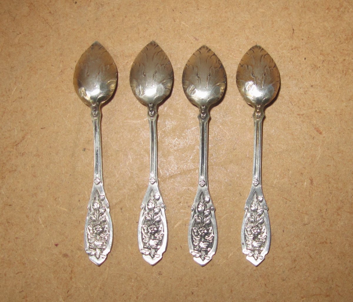 Emile Puiforcat, Beautiful Box Of 4 Salt Cellars And Their Spoons In Solid Art Nouveau Silver.-photo-7