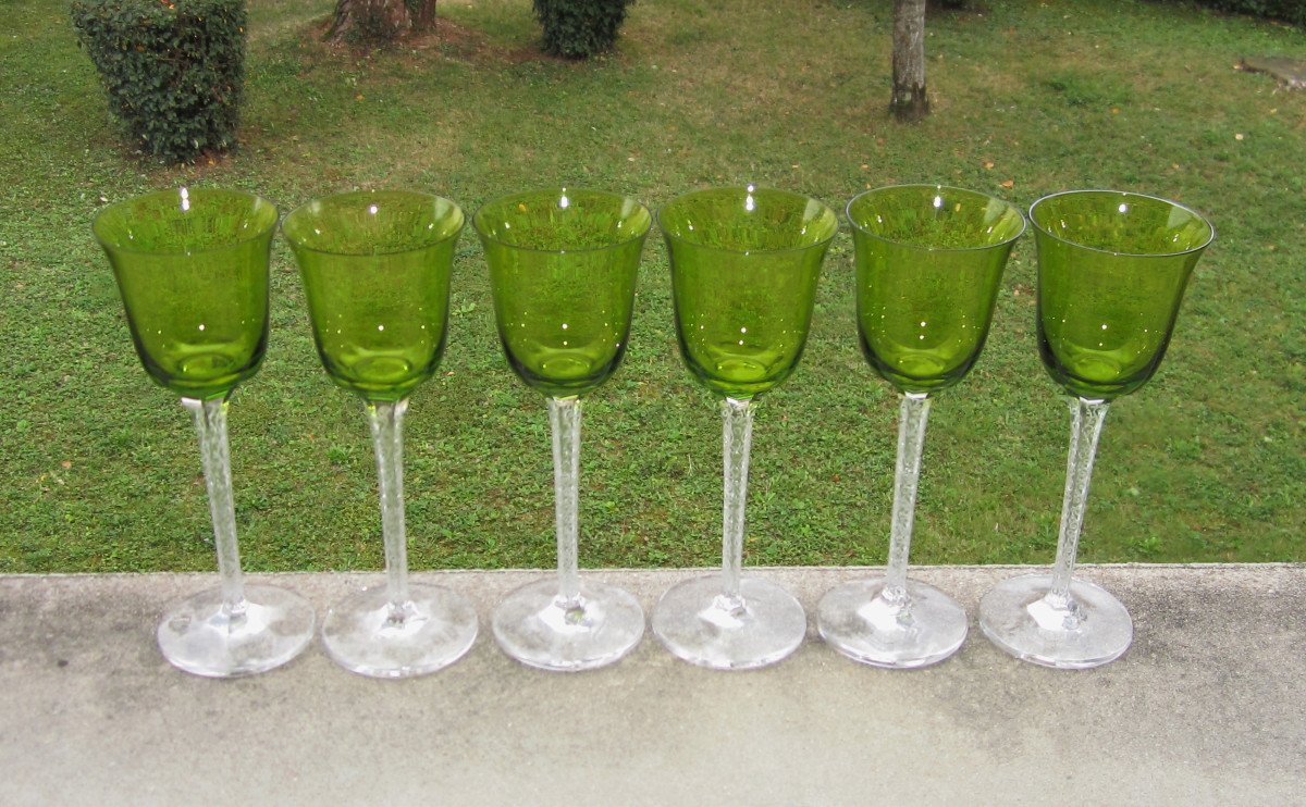 Six Beaux Verres à Pied En Cristal Signés Lalique France Modèle Trèves 19 Cm. En Parfait état.