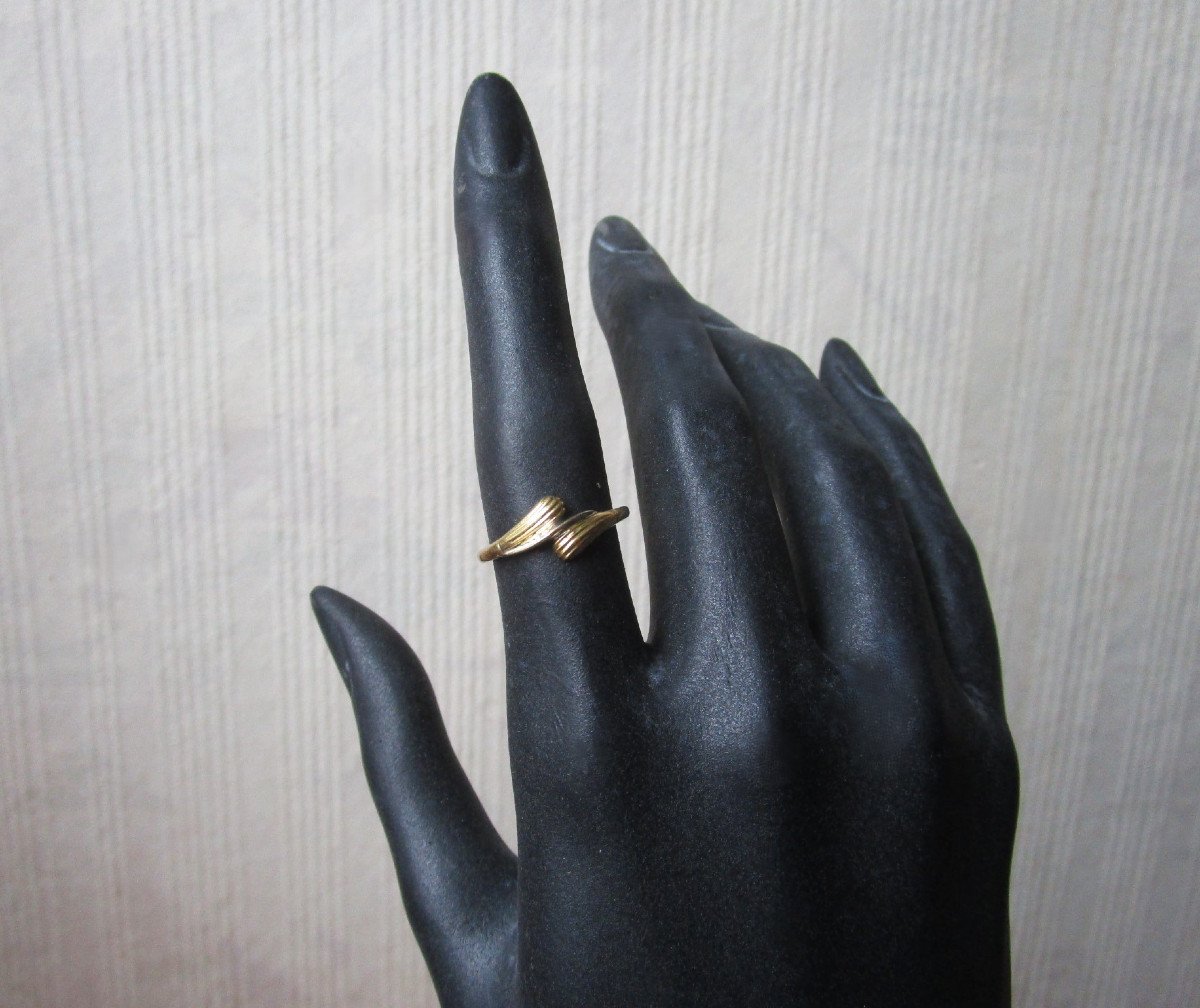 Beautiful 18k Solid Gold Ring 18 Carats Size 52; Weight: 1.42 Grams; In Very Good Condition.-photo-3