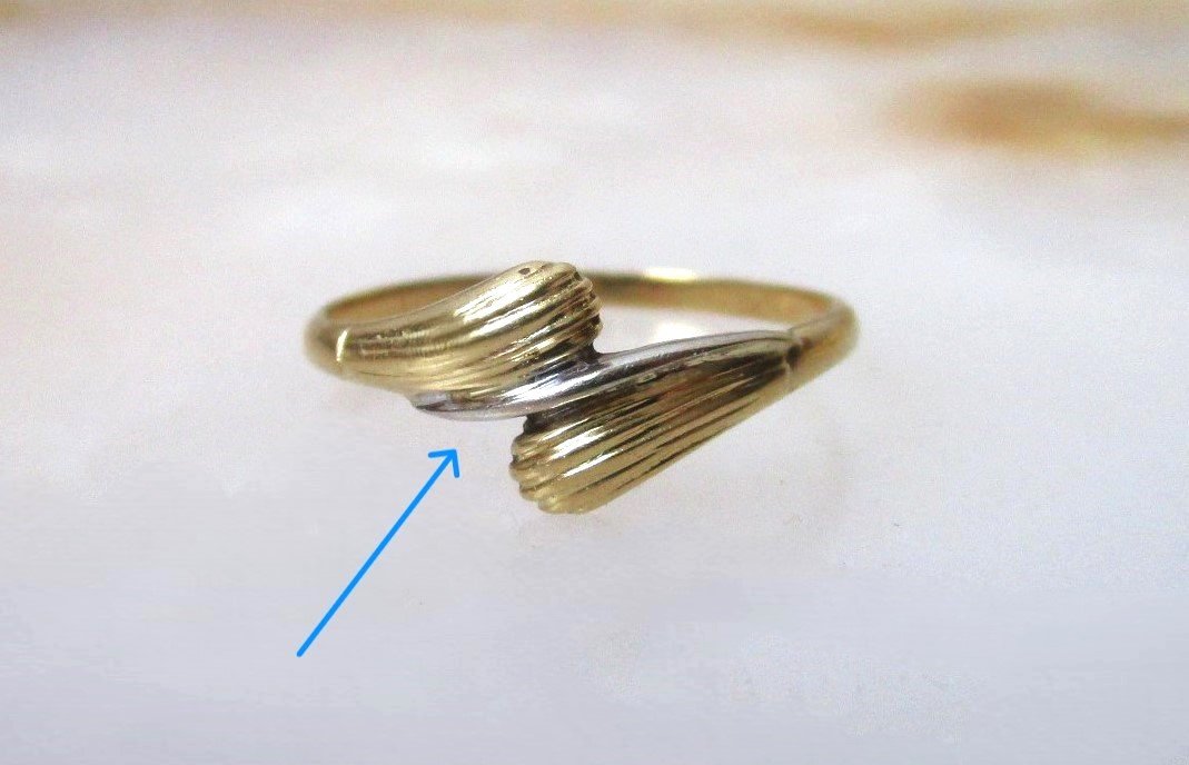 Beautiful 18k Solid Gold Ring 18 Carats Size 52; Weight: 1.42 Grams; In Very Good Condition.-photo-5