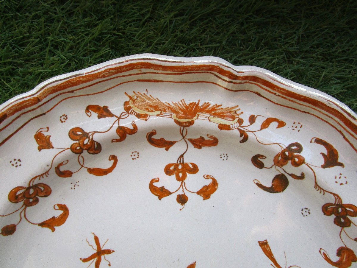 Moustiers, Very Beautiful 18th Century Yellow Earthenware Plate In Very Good Condition 25.2 Cm-photo-3