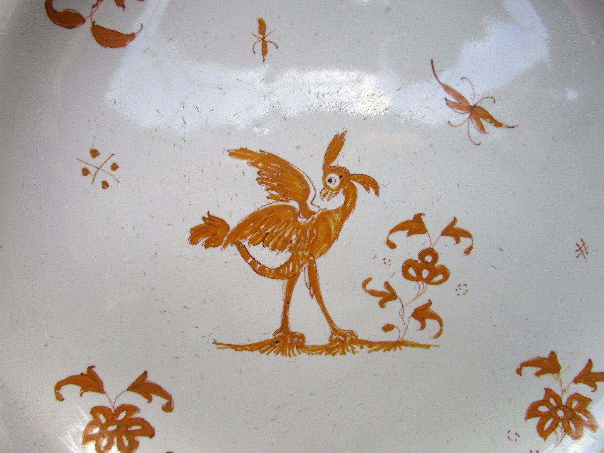 Moustiers, Very Beautiful 18th Century Yellow Earthenware Plate In Very Good Condition 25.1 Cm-photo-3