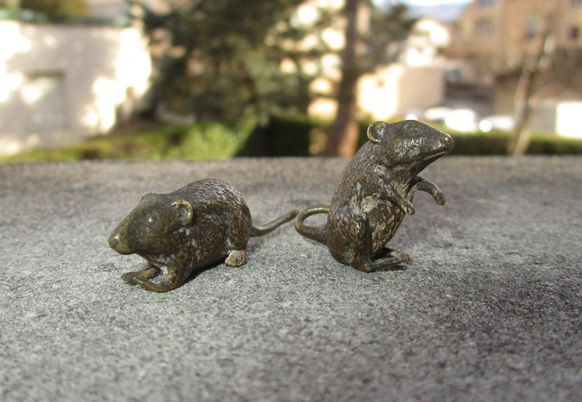 Two Beautiful Little 19th Century Bronze Mice From Vienna Signed Geschützt.-photo-4