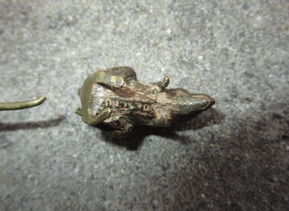 Two Beautiful Little 19th Century Bronze Mice From Vienna Signed Geschützt.-photo-7