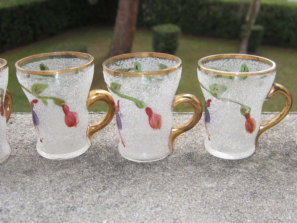 A Carafe And 12 Small Granite Liqueur Glasses Painted And Enhanced With Fine Gold Fuchsia Decor.-photo-5