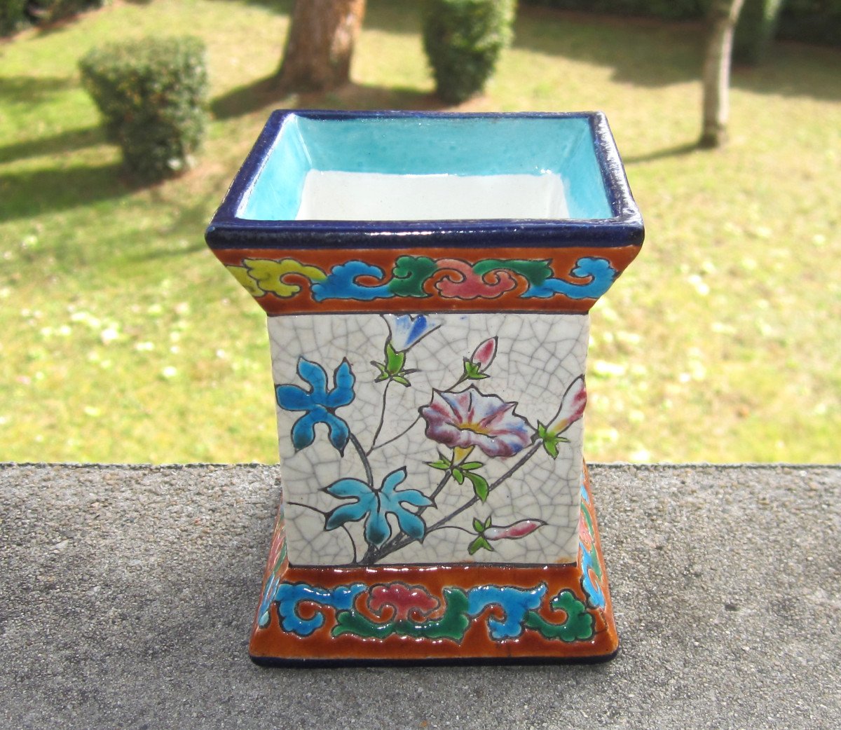 Longwy Enamels Very Beautiful Small Pencil Holder Or Pocket Emptier 19th Century Height 9.3 Cm.