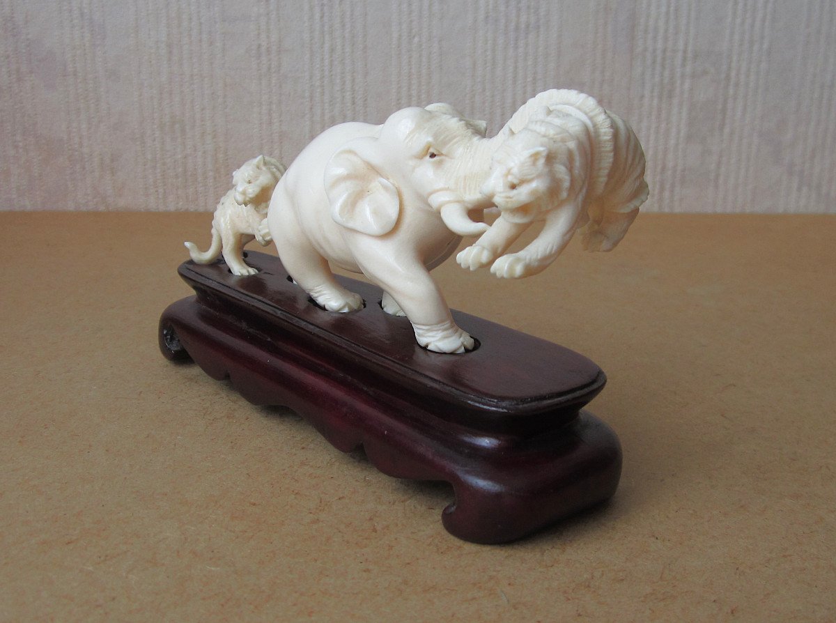 Antique Beautiful Okimono Circa 1900, Carved Animal Group, Tigers And Elephant, In Very Good Condition.-photo-4