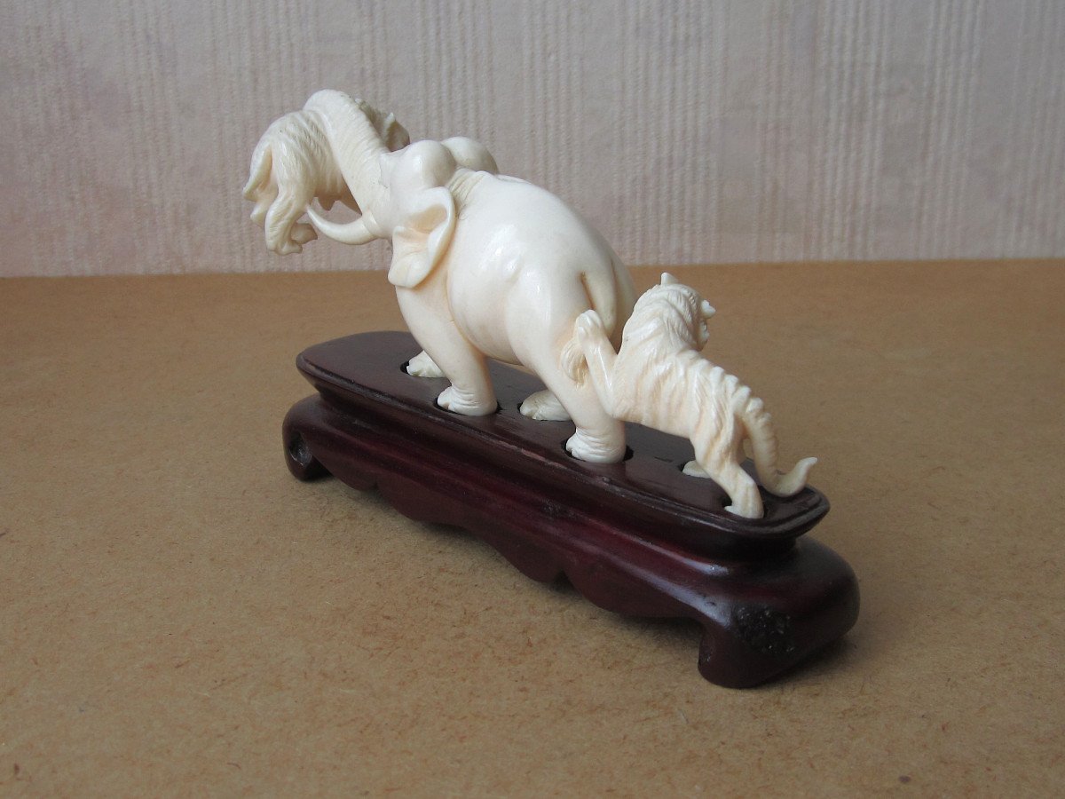 Antique Beautiful Okimono Circa 1900, Carved Animal Group, Tigers And Elephant, In Very Good Condition.-photo-3