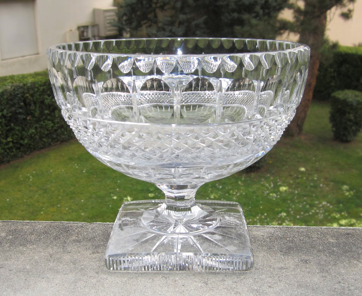 Antique Beautiful Cut Crystal Fruit Bowl In Very Good Condition. Weight 2.6 Kg.-photo-3