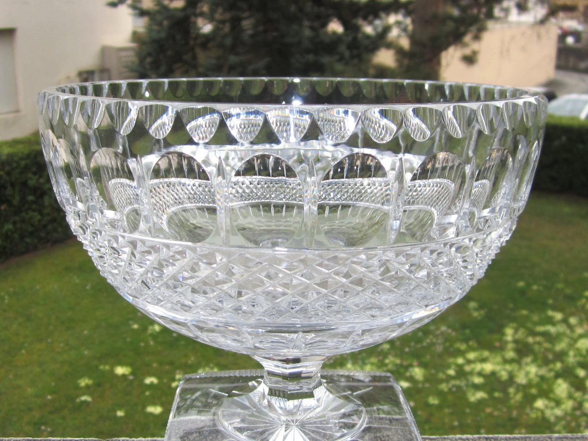 Antique Beautiful Cut Crystal Fruit Bowl In Very Good Condition. Weight 2.6 Kg.-photo-1