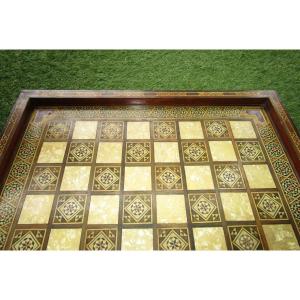 Ancien Bel &eacute;chiquier En Marqueterie De Bois Et Nacre Origine Syrienne plateau jeu d&#039;&eacute;checs.