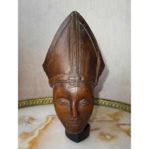 Old Beautiful Bishop's Head In Carved Beech Wood 17th Or 18th Century Sculpture Religious Statue