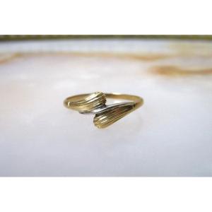 Beautiful 18k Solid Gold Ring 18 Carats Size 52; Weight: 1.42 Grams; In Very Good Condition.