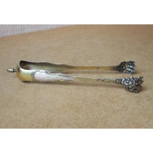 Beautiful Solid Silver And Vermeil Sugar Tongs Minerva Hallmark Second Title Lion Paws.