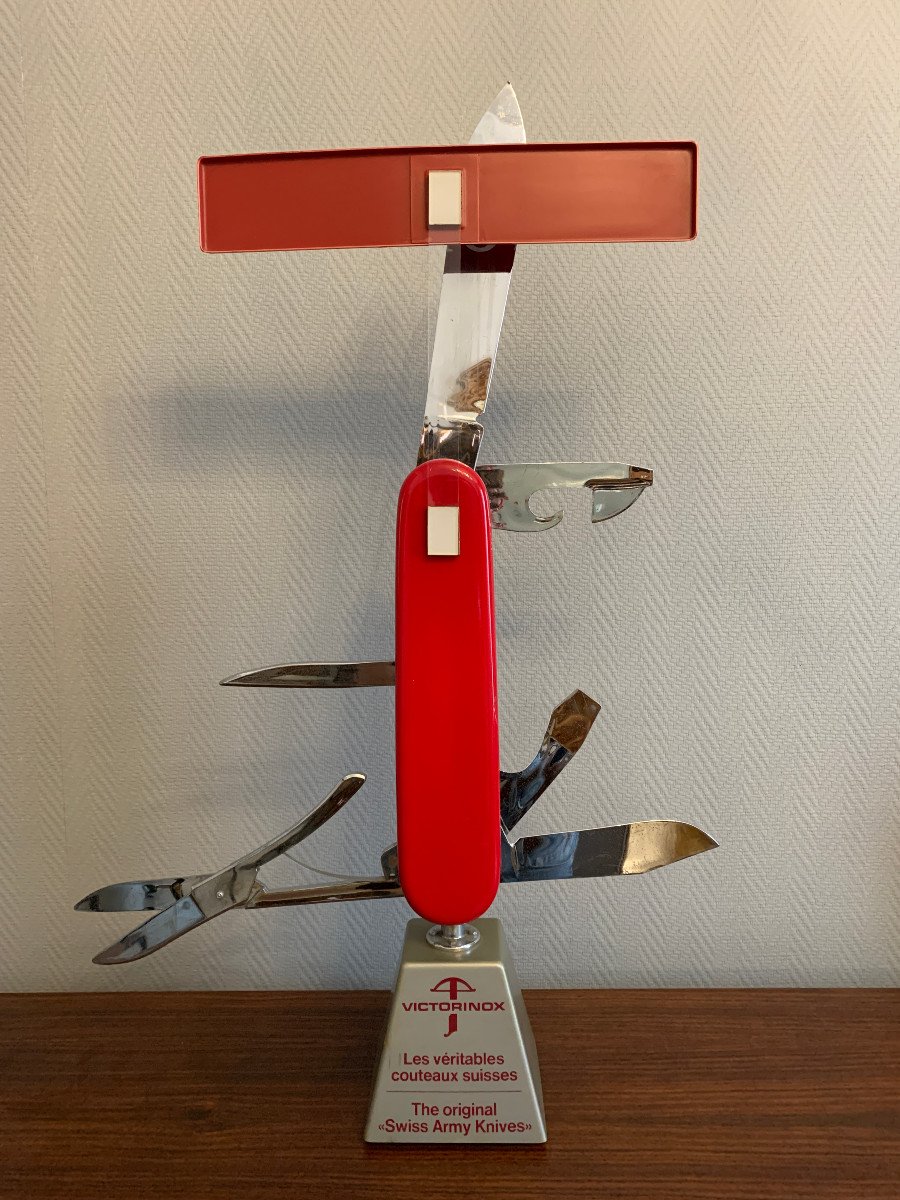 Large Victorinox Swiss Knife Display Automaton-photo-2