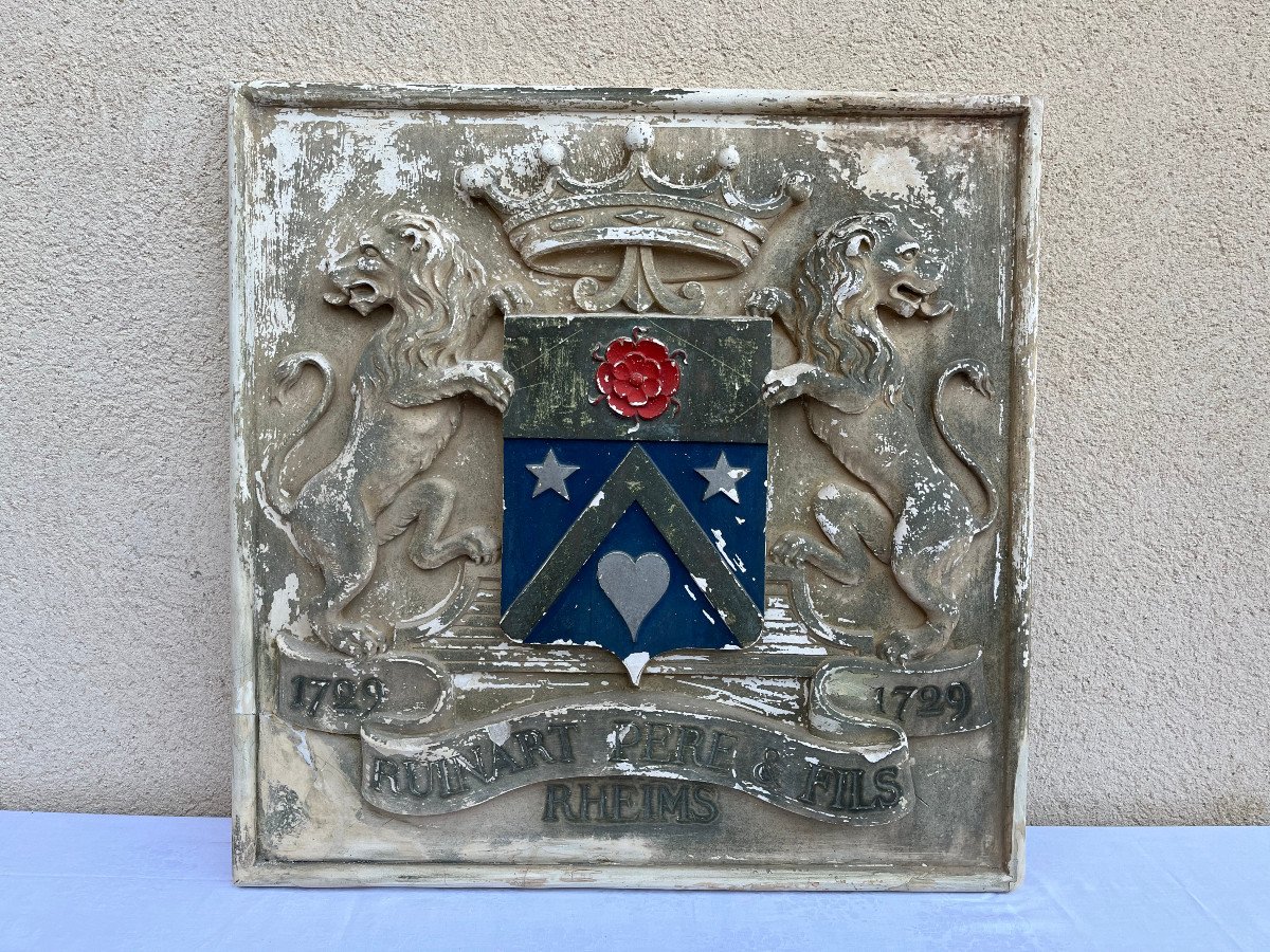 Plaster Plaque Representing The Coat Of Arms Of The Ruinart De Brimont Family