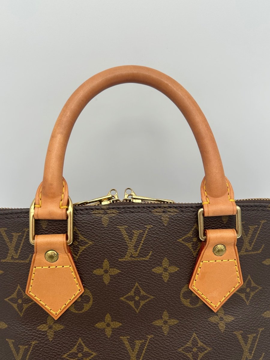 Louis Vuitton Alma Monogram Handbag-photo-4