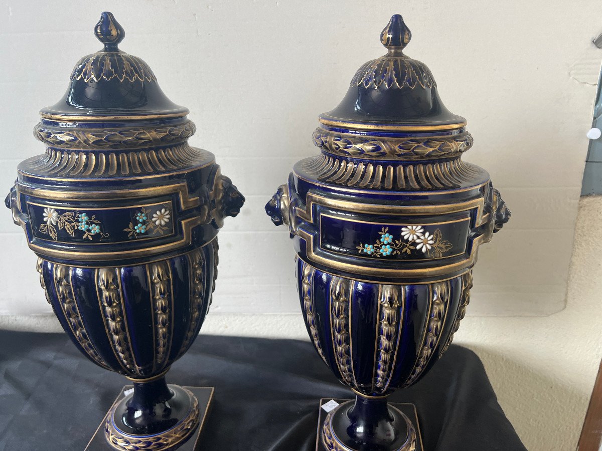 Pair Of Personalized Gien Earthenware Urns (bleu De Four), Retired Vannier -photo-6