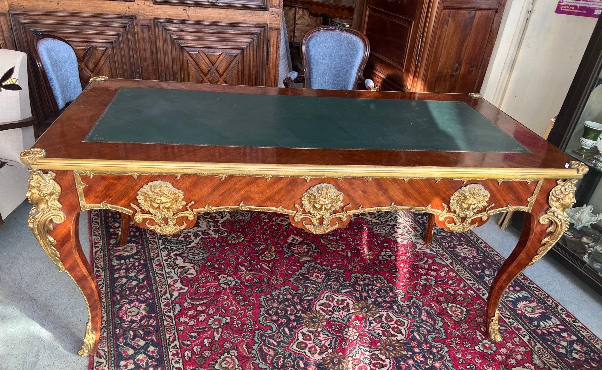 Large Louis XV Style Marquetry Desk, 20th Century-photo-3