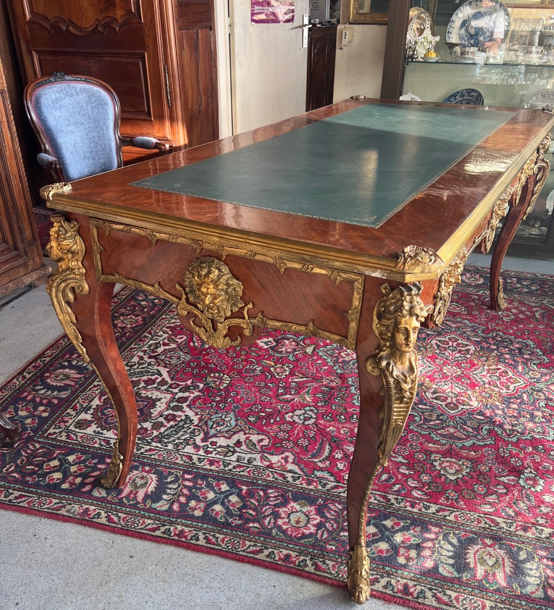 Large Louis XV Style Marquetry Desk, 20th Century-photo-4