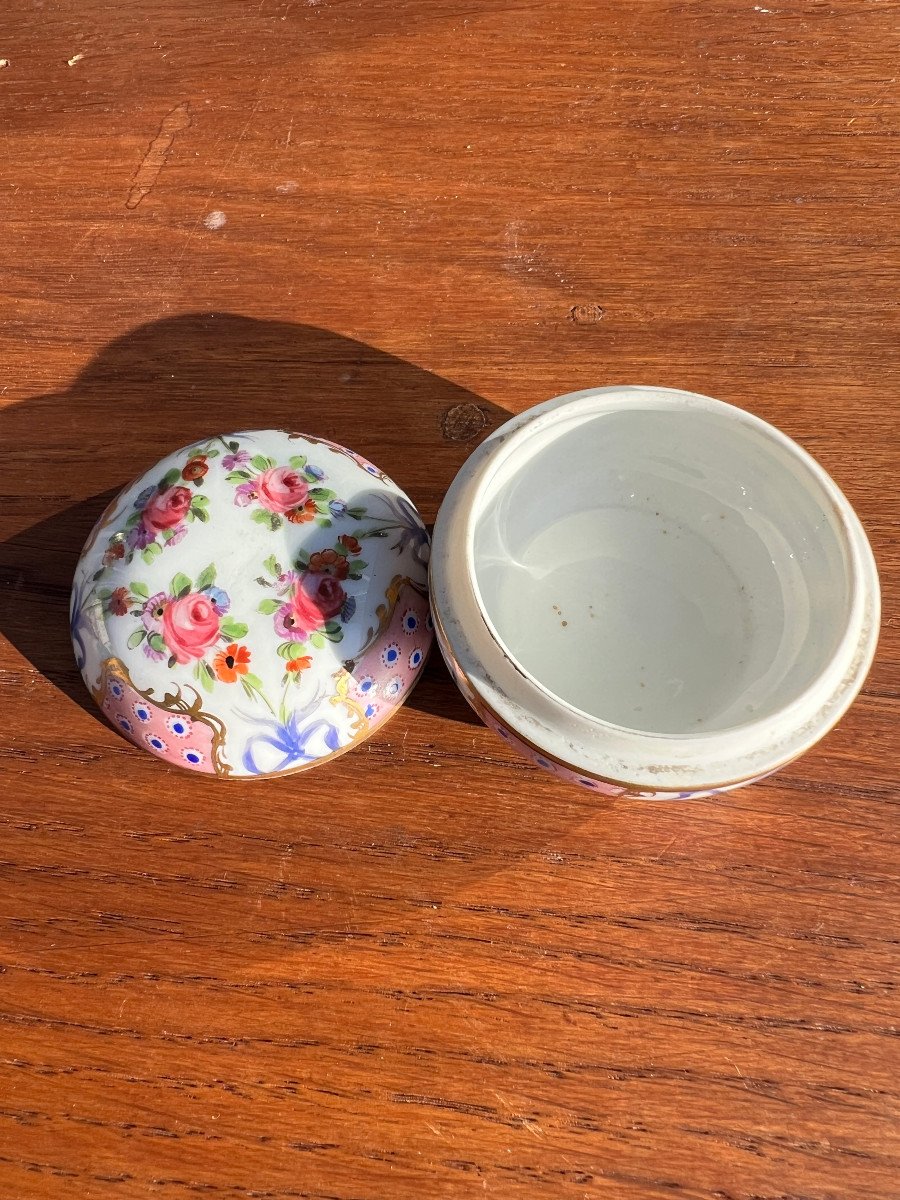 Porcelain Box, Floral Decoration, Dresden-photo-3