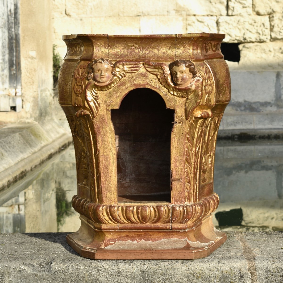 Grand tabernacle Louis XV en bois doré - XVIIIe - France