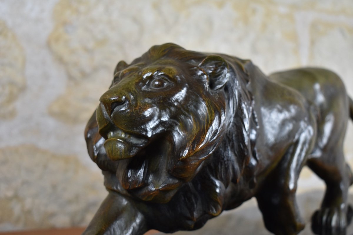 Bronze - Lion Walking - French School Circa 1935 --photo-4