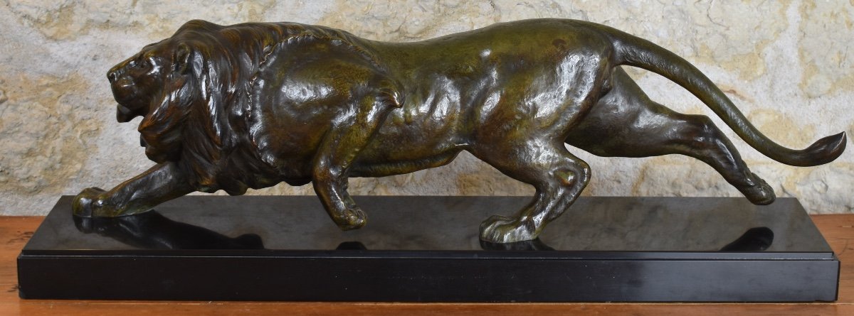 Bronze - Lion Walking - French School Circa 1935 --photo-2