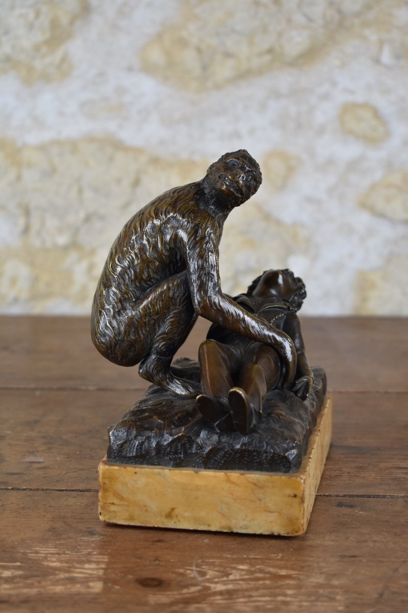 Bronze Empire Period - Boy Saved By A Monkey - Mythology-photo-1