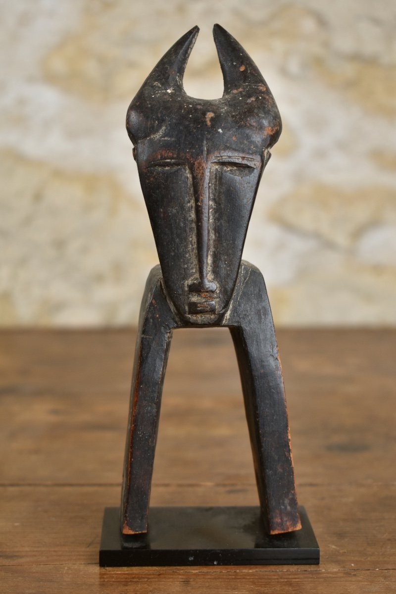 Primitive Art - Djimini Wooden Pulley Stirrup - Ivory Coast