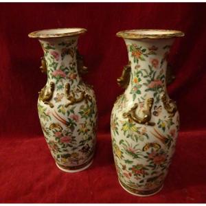 Pair Of Chinese Vases In Canton Porcelain 19th Century